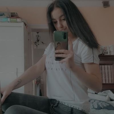 Klaudia07751782's profile picture. 