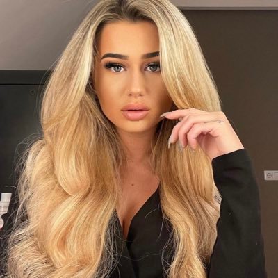 LindaMoneydom_'s profile picture. Deine Teuerste aber auch Geilste Sucht🥵 Starttribut 25€ 😏 Dein Geld gehört mir!🥰 VERSTANDEN? NoPayNoPlay😂🖕🏼22 Jahre 😋
