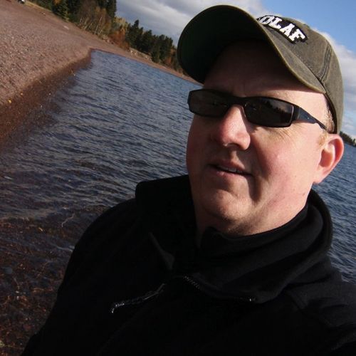 almquist's profile picture. Husband, dad, digital strategist, visual artist standing at the crossroads of brand, technology, faith and culture. Lamentations 3:21-23 [NLT]