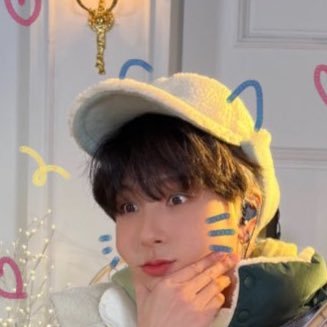 giukcatboy's profile picture. join me on the journey to spread CyA catboy agenda 💙 not translating 🧋 atm 💙