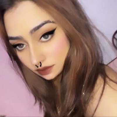 rheaaxa's profile picture. https://t.co/6gBz4v9Yqn