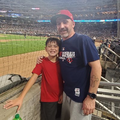 DylanFrom612's profile picture. I breathe MN sports.