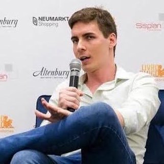 Science-Fiction Author. Free Speech & Bitcoin enthusiast.