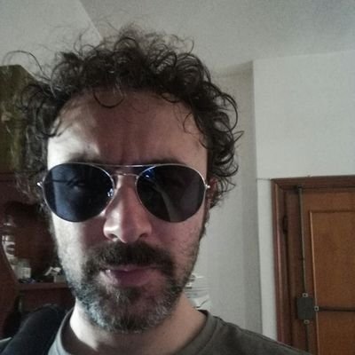 AndreaLucioM's profile picture. Mettetemi un etichetta e mi avrete annullato