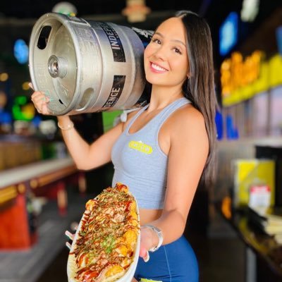 Serving 100🍺beers on Tap,🍗wings, 🍕Pizza and much more!!! 4  Locations to serve: Eastlake, Tierra Este, Sunland & Canyons 🙌🏼
