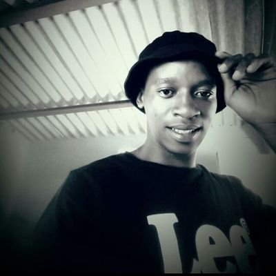 Good & shy guy who respect others. fcbk(lucky.diutluileng.5@facebook.com) E-mail (Luckysgush32@gmail.com).