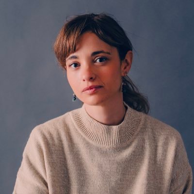 LaiaVilaseca's profile picture. Mare, escriptora i amant del misteri. “La noia del vestit blau” | “Quan la neu es fon”| “L’Illa del Silenci” amb  @penguinllibres i @sumadeletrased .