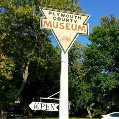 One of the largest local history museums in the Midwest. Open Tuesday-Sunday from 1-5 pm.