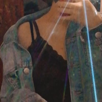 linethhhhs's profile picture. love is only for the brave 🏳️‍🌈