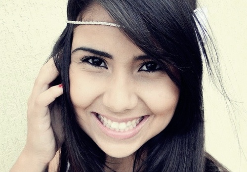 ciumenta,mimada,compulsiva ,modelo ;$