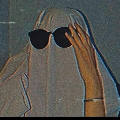 اللهم اجعلنى فى عنايتك، فلا يضُرنى بشر ولا يبكينى قدر