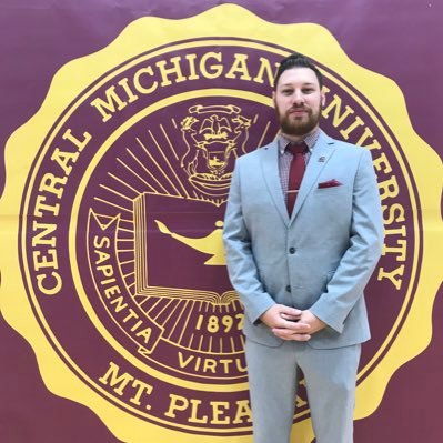 Associate Director, Sports Programming | Intramural Sports | Club Sports | Esports CMU Urec 🔥👆 👨🎓 CMU & SIUE Alumnus | Father | Husband | Coach