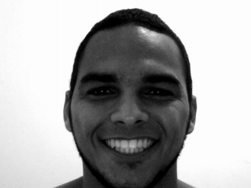 leoipiau's profile picture. Um exato espelho de ninguém