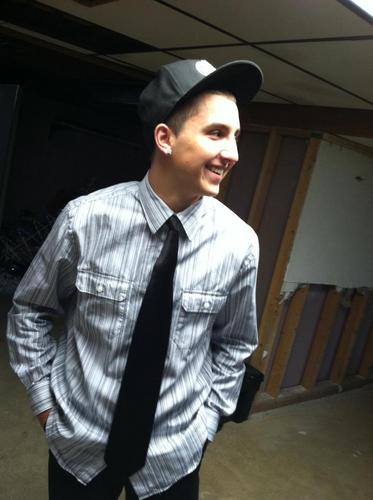 RascalUpInDiss's profile picture. im not ya friend.. so stop lookin at me.