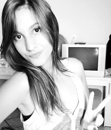 #Aquariana,Cearense,Futebol,Piscina,twitter,Fotos,Musik, Hamburguer,Mega Hits,Amigos,Boys and JB ~♥♥'
http://t.co/h2IkDC4KjU