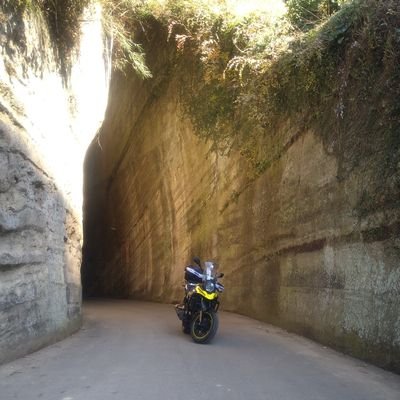 給食のおじさん。
バイク NMAX125 & V-Strom250 ABS
バンド HayersのDrumです🥁
音源等はコチラから→https://t.co/I7F6T6zeVi