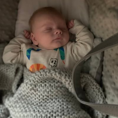 Love my wife and stepdaughter and my son 😍xx