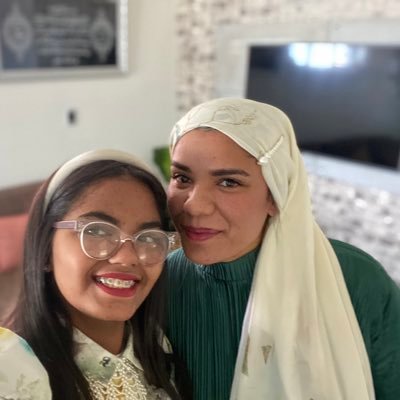 sadithelady's profile picture. happy,rockstar,smiles,energetic ,thinker