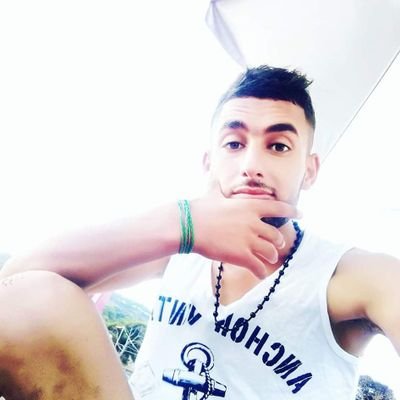 رضاا الله ورضى الوالدين اما رضاا ناس غير موجود في لقرآن الكريم