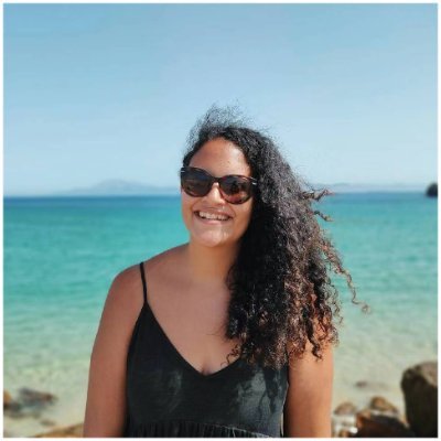 💻 Communications Manager en @Gameloft_Spain
🙋🏽♀️ Hablo de música, videojuegos, perros, arte, memes, actualidad y mi vida en general.
