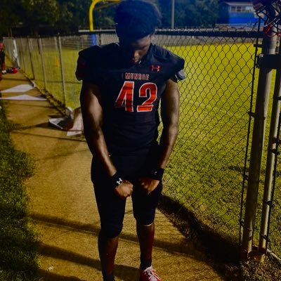 6’4” 220lb Defensive End C/O 2022 Munroe Bobcats 3.4GPA DE @fleetfb