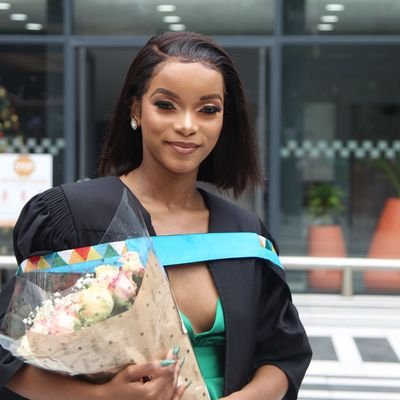 A media & human resource graduate 🎓
Taurus ♉
A flower waiting to bloom 🌸
A Christian girl
My sisters keeper