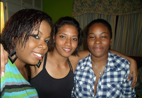 laurieragss's profile picture. 