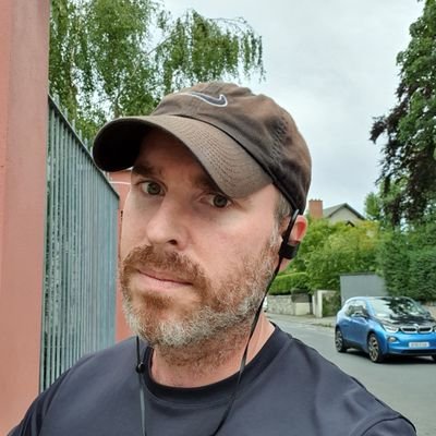 bazbooth's profile picture. Galweigan living in Kilmainham.