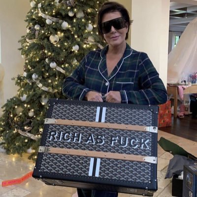 shegotasoftlife's profile picture. Not a burner account