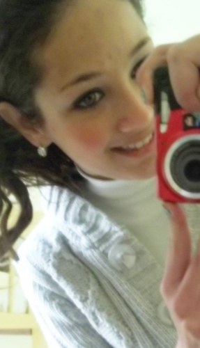 Chata, alegre, louca, divertida. Impaciente, Amiga, conselheira. Musica, Internet,Amigos,15 anos,NAMORANDO, Sigam-me ;)