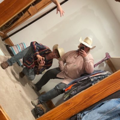 Ropen toes and pimpin hoes