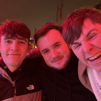 alexmcg03's profile picture. Idk what's going on