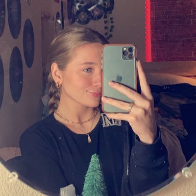 carlyjbarnes4's profile picture. 317 • UC ‘22