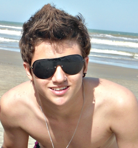 Higor Castrequini.