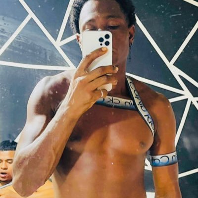 ErickPerlaza2's profile picture. hetero 🦍 sale of 🤑🤤 exclusive 🔞❌content 🍆💦😈 to the intern 😪 paypal nequi just write me to DM for your purchase   Venta de videos y fotos personalizadas