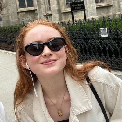 ☁️ | ela adora explicações detalhadas, por que usar uma frase se pode usar cinco? | 9/?