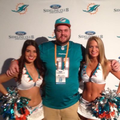 Proud Father of 3 , Huge Miami dolphins 🐬 fan