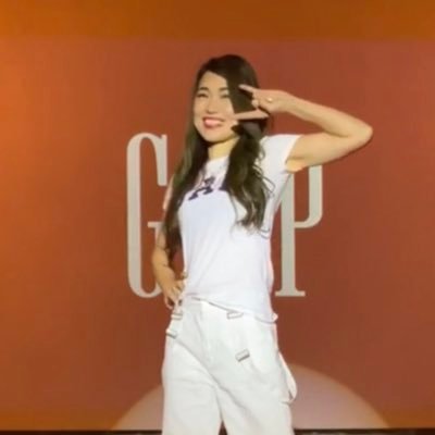 Twitter改めて始めました、うらりーな。歌手(CMやら、アニメセイバーマリオネットact5エンディング「風の詩を聞きながら」歌ってます)作詞作曲、ボカロ歌い手、新人女優!ヴォイストレーナー。Jr.オリンピックでシンクロで金メダリスト。温泉、ロック全般とマドンナ、Dボウイ、ローリー寺西、T.M.R好き。楽しく生きる。