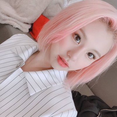 KーPOP好きさんフォロバ613% ㅤㅤㅤㅤㅤㅤㅤㅤ▪グッズ交換/取引経験あり/ ※交換したものをもう一度交換に出す場合があります。 お取引数⇢100↑(リスト参照)/リプ返後、反応無しの方は今後お取引致しません🙇♀️(無反応のままツイ消しする方はブロックしております)