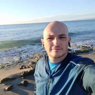 rafaosainero's profile picture. Escuchando