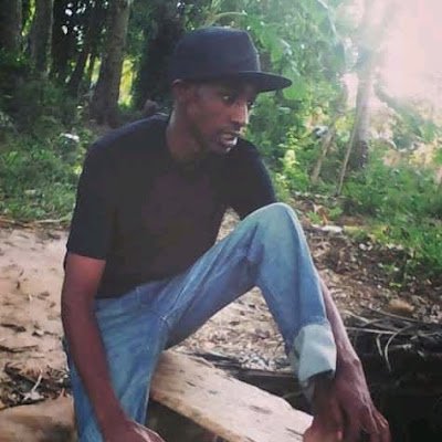 aly_uzein's profile picture. 