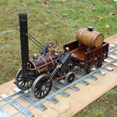 rocketsteam1's profile picture. もの作りと本が大好きです。3DはCADのみでしたが、Blender始めてCGも好きになりました。キャラ作りに専念してますが、キャラが映える機械モノ作るの好きです。色々なキャラ作りたいのでイラスト勉強中。VRChatに興味あります。Python勉強やり直し中で、FreeCADも勉強しています。宜しくお願いしてます。