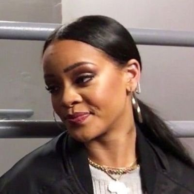 JayOrfeo's profile picture. Italian girl - 🙈 🙉 🙊 - she|her - Don't make me waste my time 💚