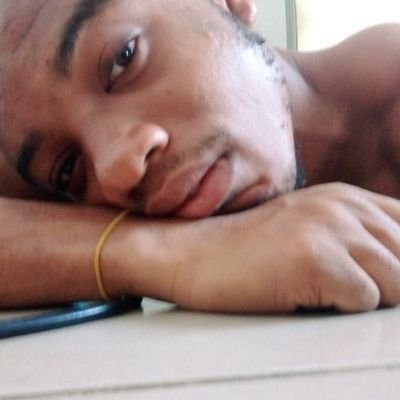 A Nigerian/Civil engineering student/Chelsea fans/Drugs dealer 💉💉...(cashier@ £ckon oil Ltd)..Single.... Gym lover🏋️🏋️..
blessedusen9@gmail.com