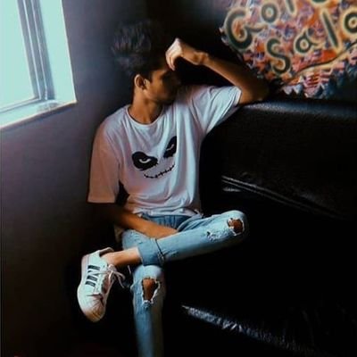 Ayush956241's profile picture. 