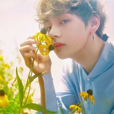it’s not living if it’s not with y- taehyung // i guess i write too // she/her