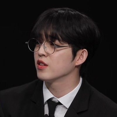 ♡˖꒰ ⑅ h o m e : @pledis_17⑅ ꒱˖♡
✷ unfollowing = selective ✷
ꈍfeel free to unfollow me.ꈍ)