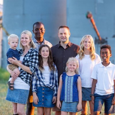 Husband to Heidi, Dad of 6 (teenagers for 17 more years!) || Pastor of Youth & Family Ministry @ Indian Trail Church|| Eventually finishing M.Div @SBTS ||