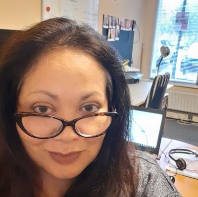 After 33 years experience as Goeling Trainer in Indonesia this female Dutch/Indo hybrid now lives in Schiedam in the Netherlands Follow my instagram cindylugten