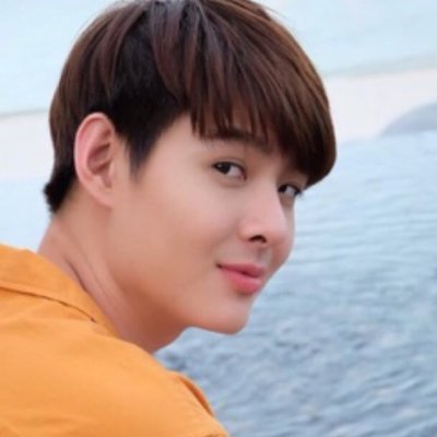 My oxygen and my love: #Saint_sup❤
My Bff: @verena_crnko🥰
My crushes: #MewSuppasit😋#billybabe
My family: #MingEr 🤟